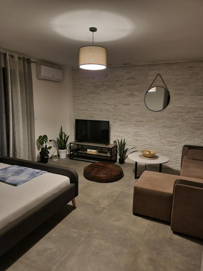 Apartments Vranes Тиват Екстериор снимка