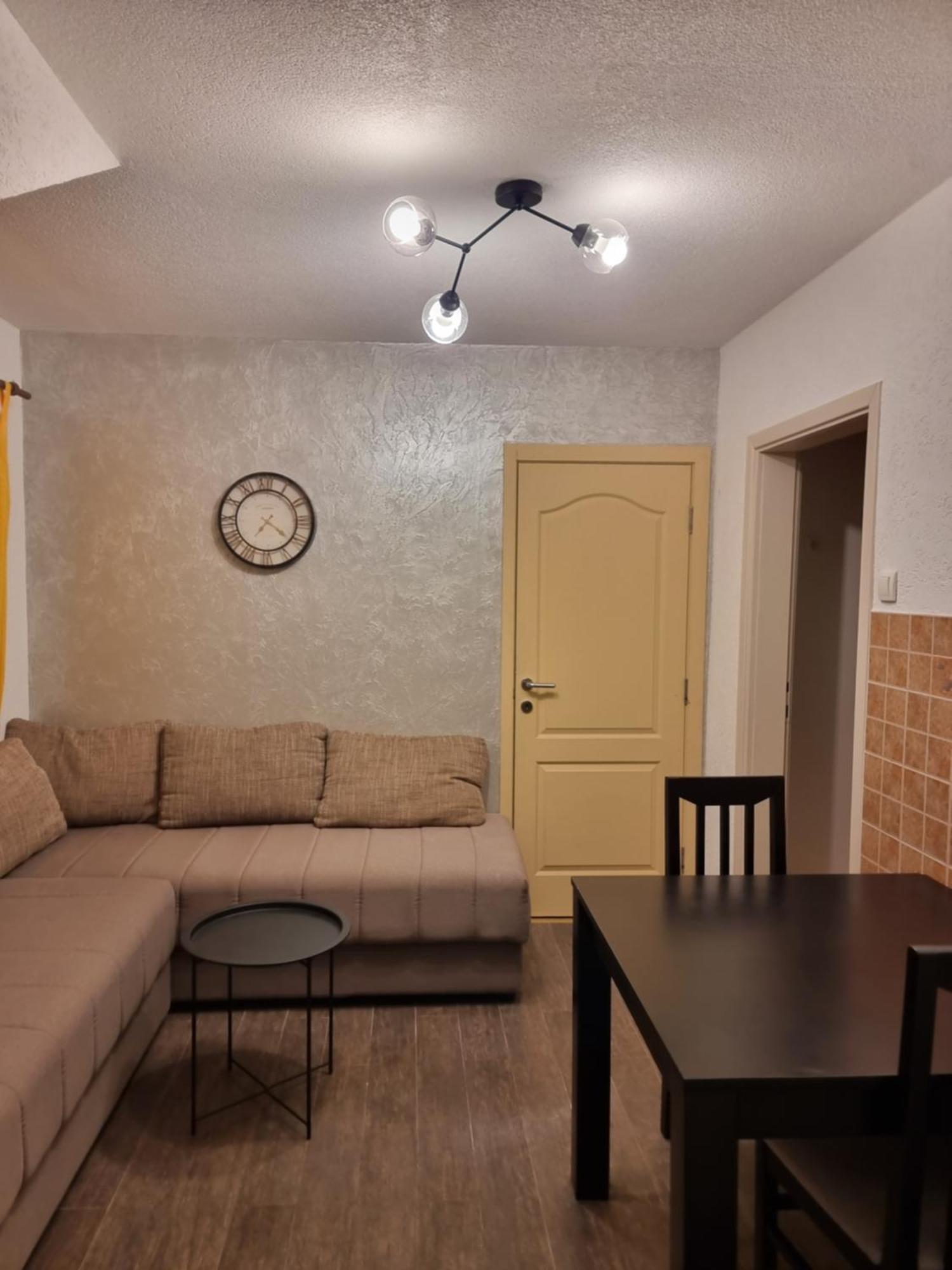 Apartments Vranes Тиват Екстериор снимка