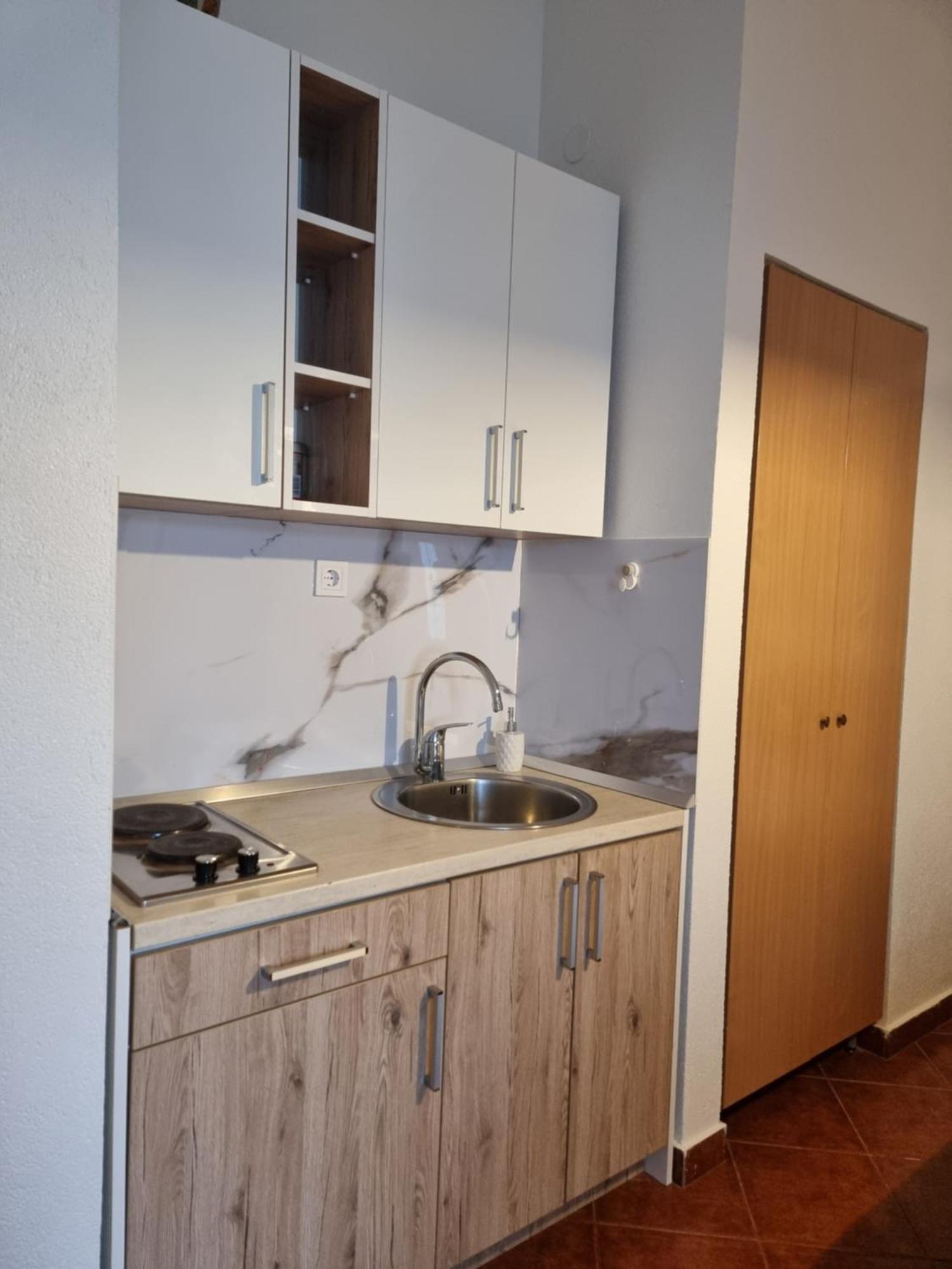 Apartments Vranes Тиват Екстериор снимка