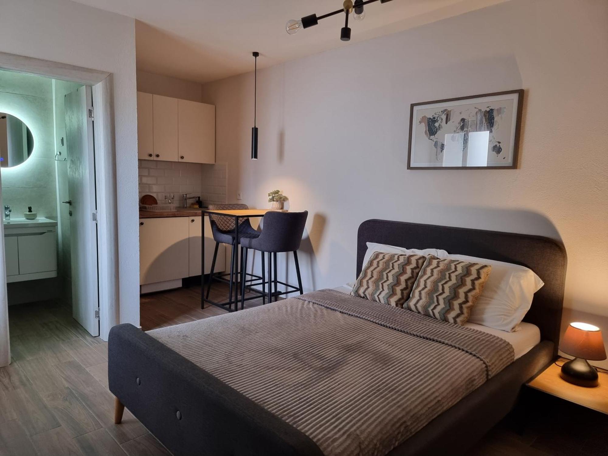 Apartments Vranes Тиват Екстериор снимка