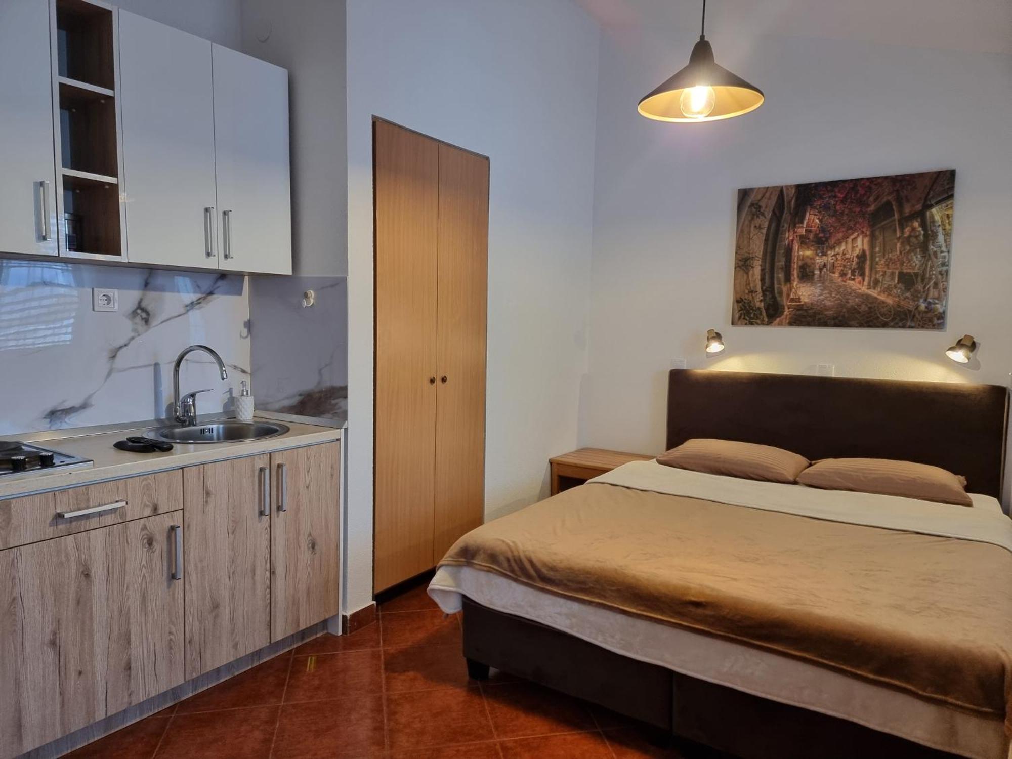 Apartments Vranes Тиват Екстериор снимка