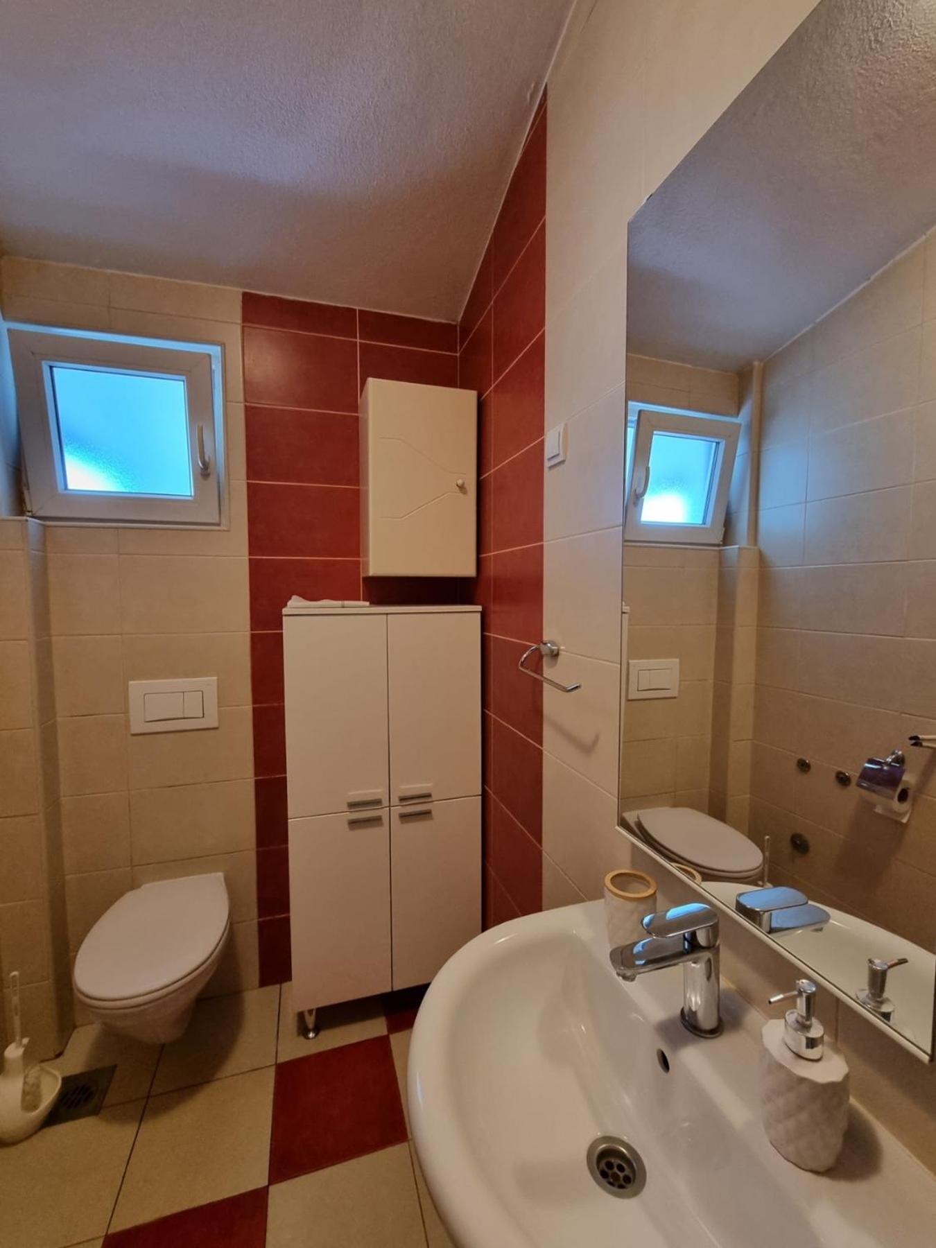 Apartments Vranes Тиват Екстериор снимка