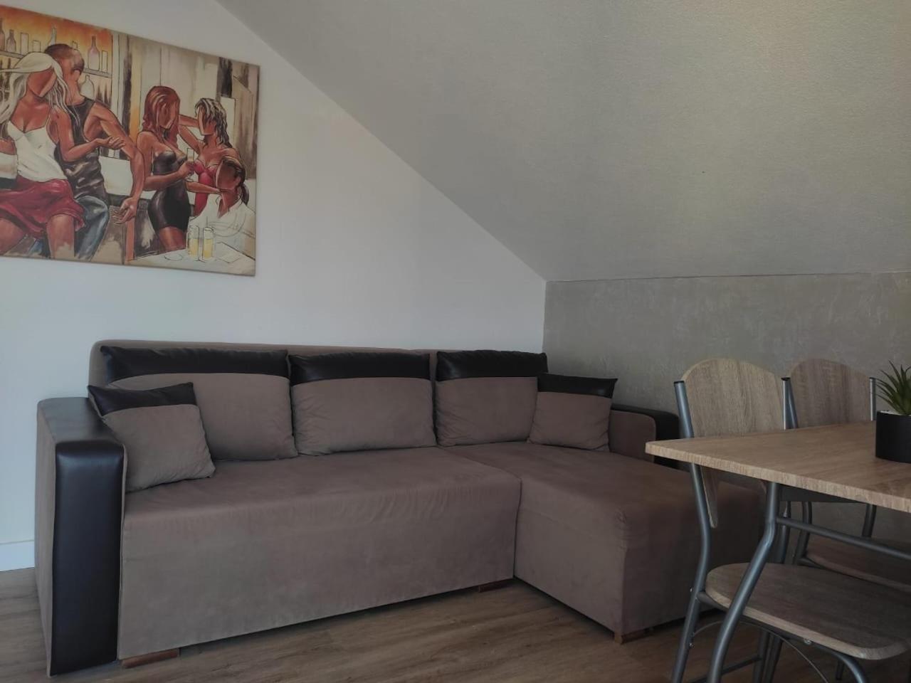 Apartments Vranes Тиват Екстериор снимка